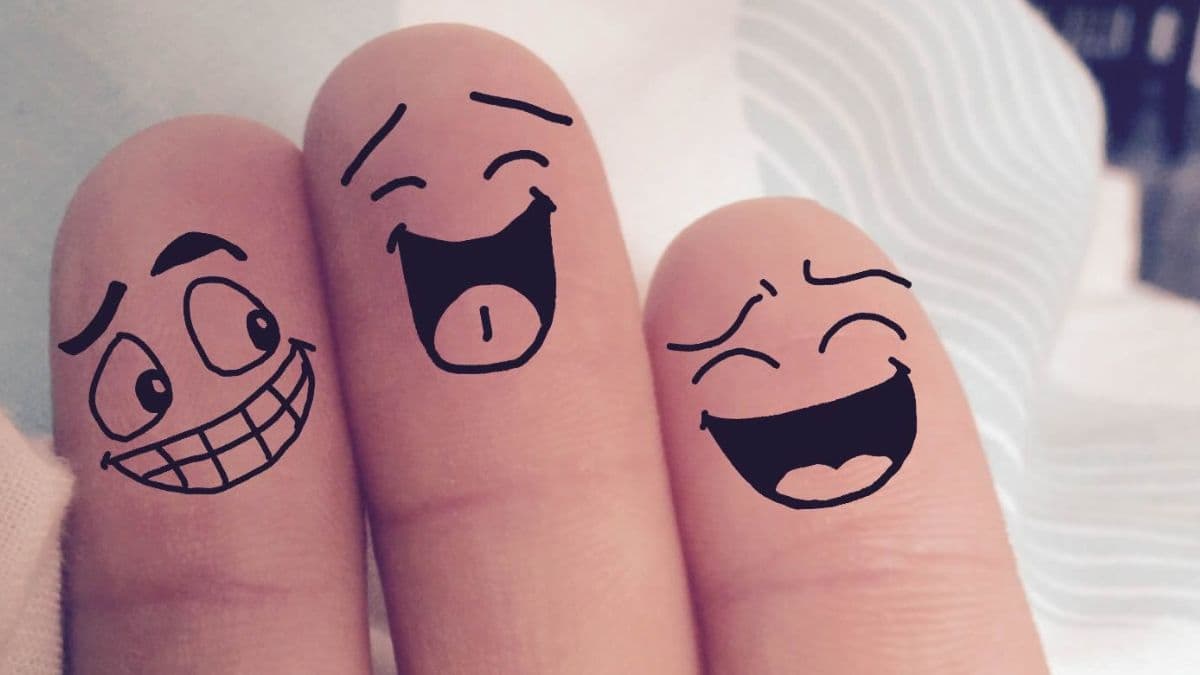 World Laughter Day: एक हंसी से एक्टिव होते हैं 15 मसल्स, हंसने से जुड़े ये राज नहीं जानते होंगे आप