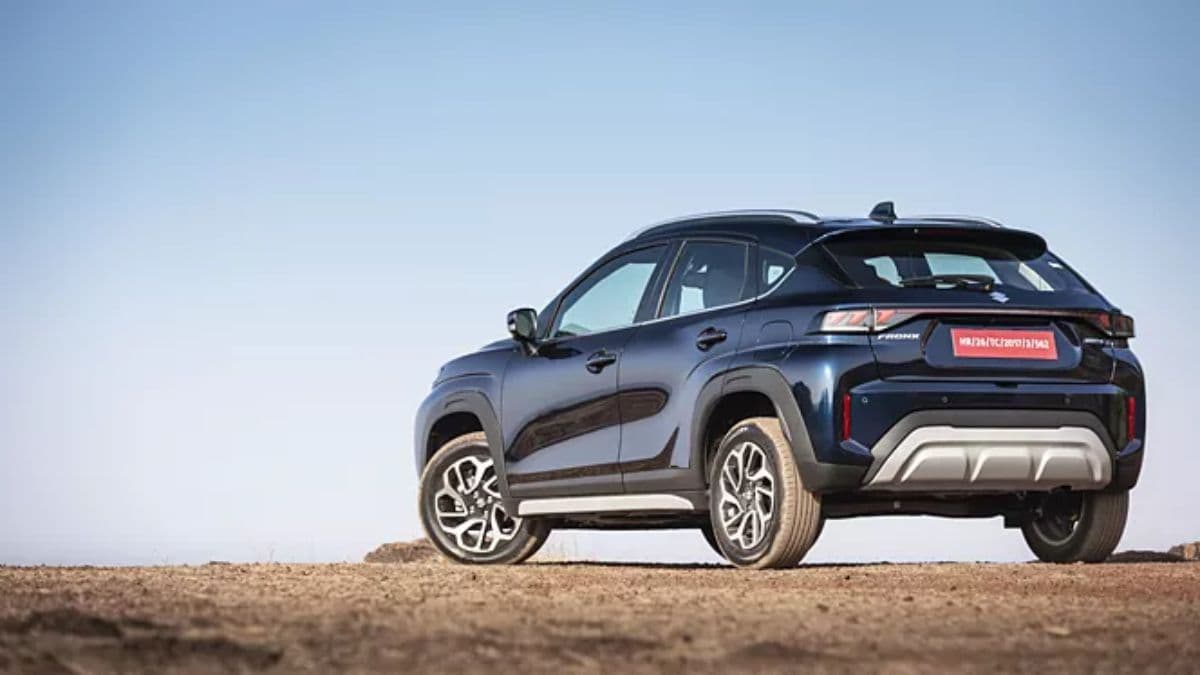 Maruti की इस 5 सीटर कार में 28 की माइलेज, कीमत 9 लाख, जानें शानदार फीचर्स