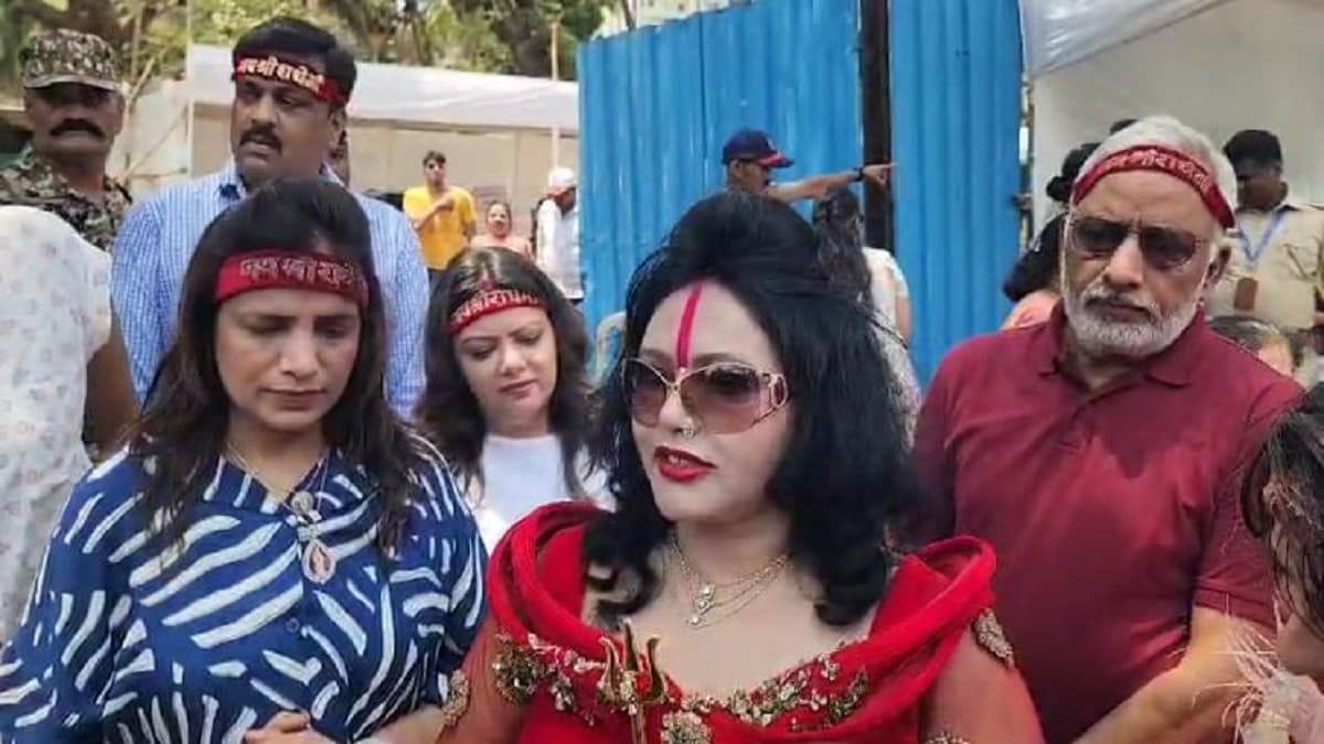 Video: 'कॉन्ट्रोवर्सी बहुत अधिक हो रही थी...' राधे गुरु मां ने पहली बार वोटिंग करने पर दिया जवाब