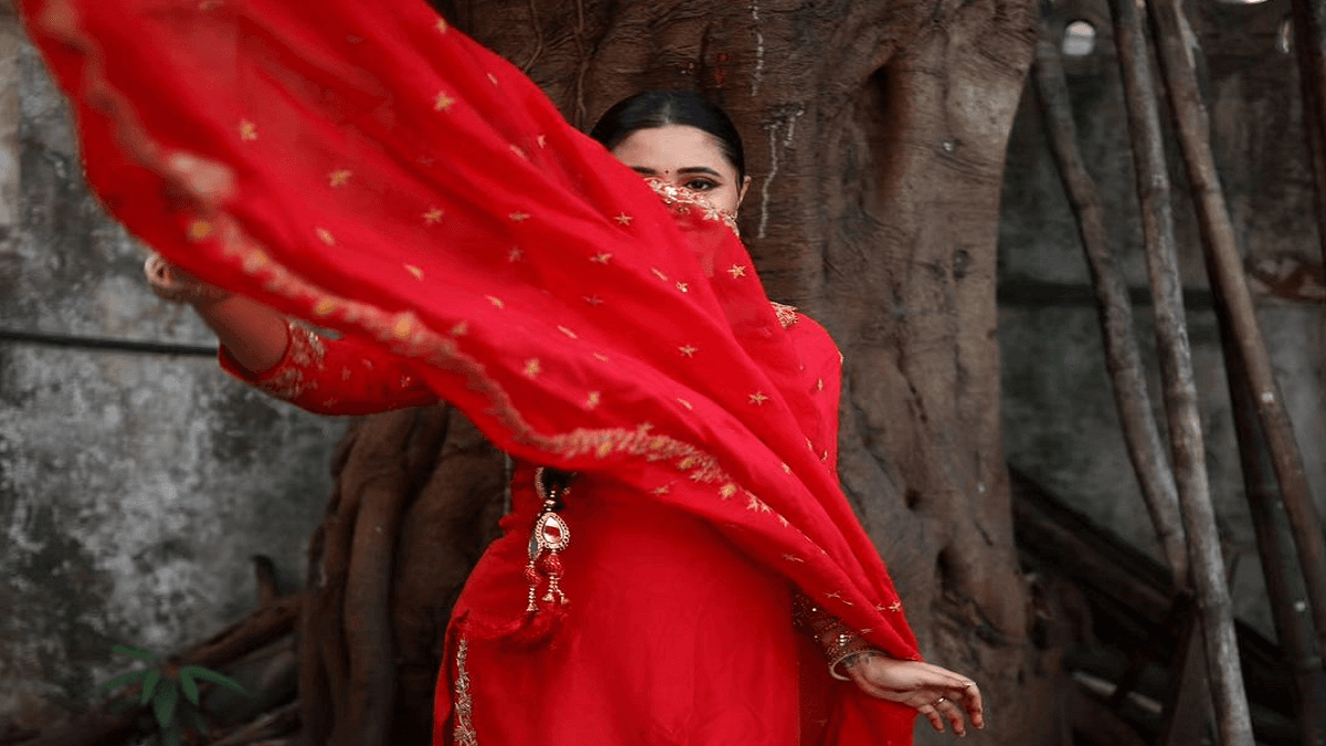 गरीबी में बीता बचपन, कास्टिंग काउच का झेला दर्द, जहर तक खाया; 'रावण' से बदली किस्मत, पहचाना कौन?