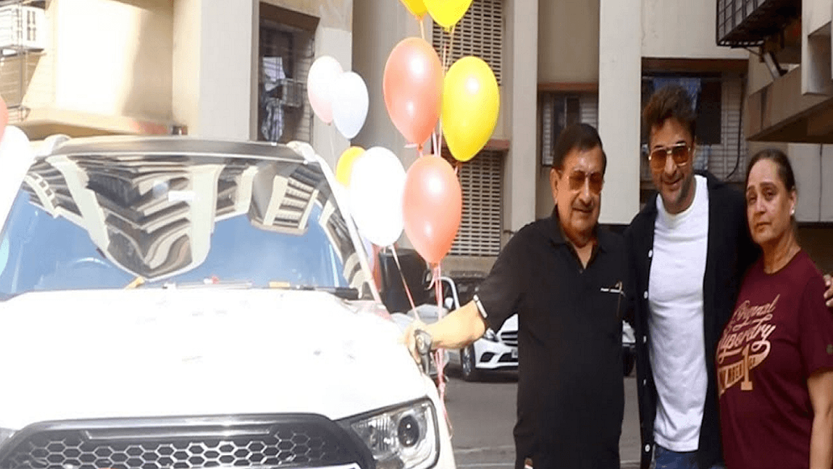 पेरेंट्स को कार गिफ्ट कर ट्रोल हुए Shalin Bhanot, Bigg Boss के एक्स कंटेस्टेंट को लोगों ने लताड़ा
