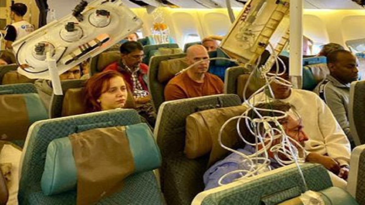 7000 फीट नीचे आ गिरा प्‍लेन! सिर के बल हो गए यात्री, Plane के भीतर का खौफनाक मंजर सुनकर कांप जाएंगे आप