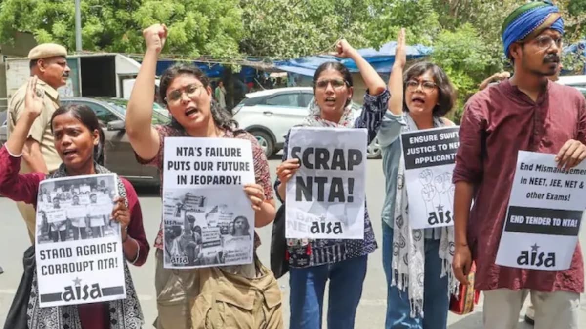 छात्रों का भविष्य ‘ठेके’ पर? एंटी पेपर लीक कानून से बंद होगा धांधली का ‘खेल’? देखें Video