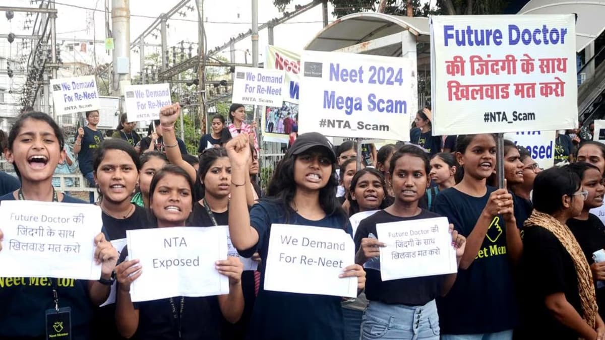 10 साल की जेल...1 करोड़ का जुर्माना, पेपर लीक पर आधी रात में जागी सरकार, लागू हुआ सख्त कानून