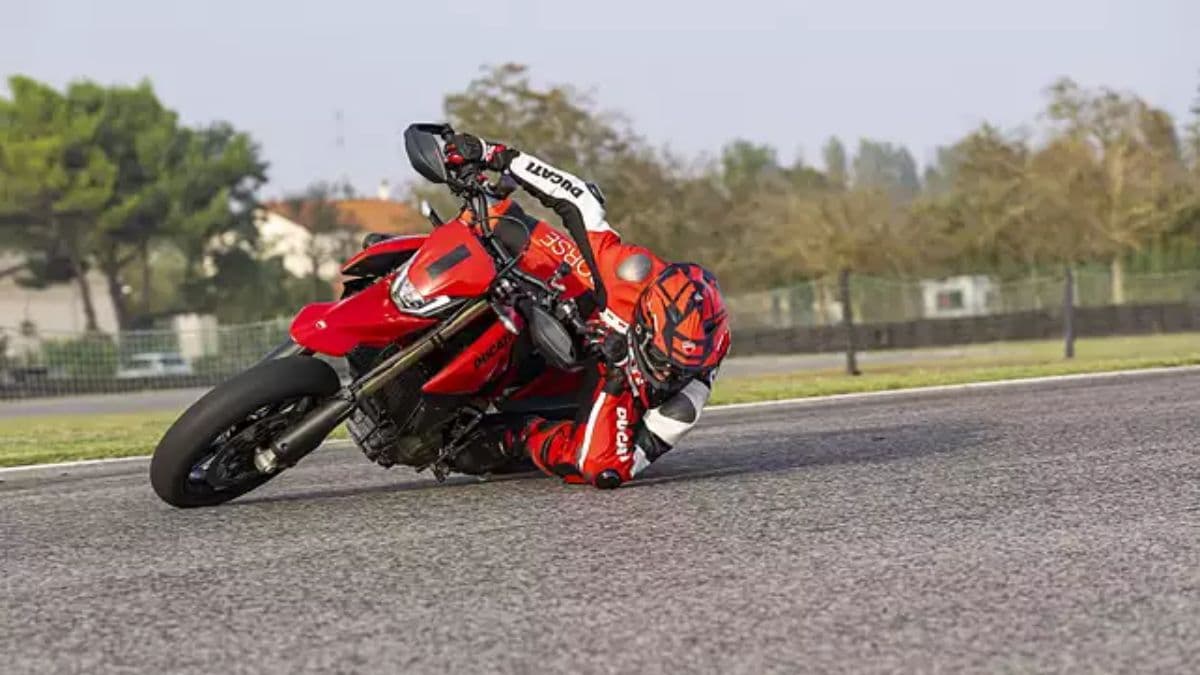Ducati की नई बाइक, 3.8 इंच की LCD स्क्रीन, KTM 690 Duke को देगी टक्कर, जानें कीमत