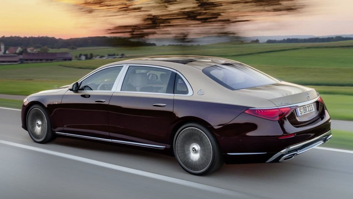 4 सेकंड में पकड़ती है स्पीड, ये है Maybach S680, इंडिया में Kangana Ranaut समेत कुछ चुनिंदा लोगों के पास...