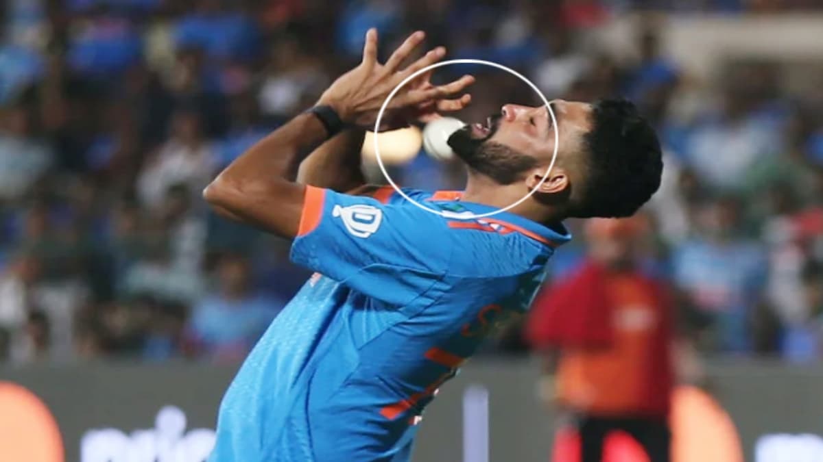 IND vs USA: मोहम्मद सिराज ने सुपरमैन बनकर लपका हैरतअंगेज कैच, देखें वीडियो