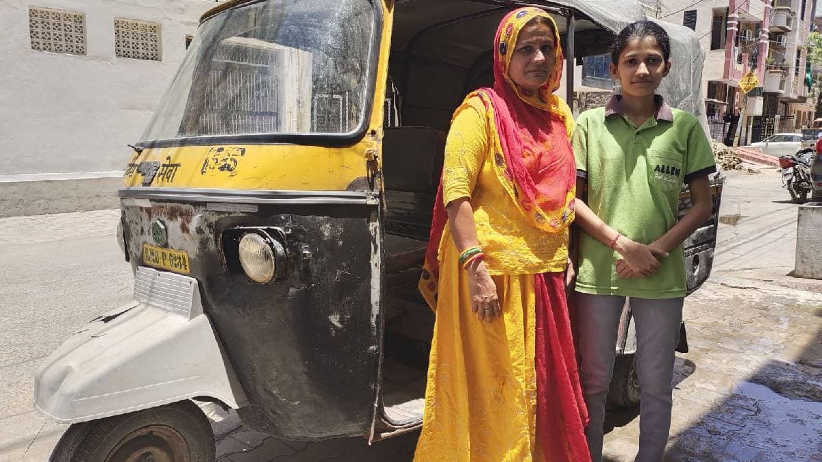 सिर से हटा पिता का साया, 500 रुपए में परिवार का पेट भरा, घर भी छिना पर नहीं मानी हार; कोटा की प्रेरणा बन गई NEET टॉपर