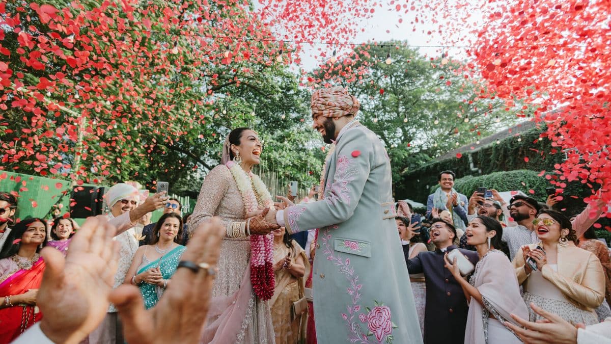 भारत में शादी के लिए यह महीना है फेवरेट, मेहमान बुलाने में हम सबसे आगे, शादी का खर्च जानकर हो जाएंगे हैरान