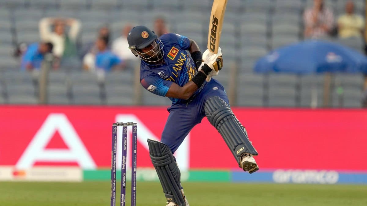 IND vs SL: 41.76 का औसत, T20 में ठोके ताबड़तोड़ रन, फिर भी कर दिया टीम से बाहर