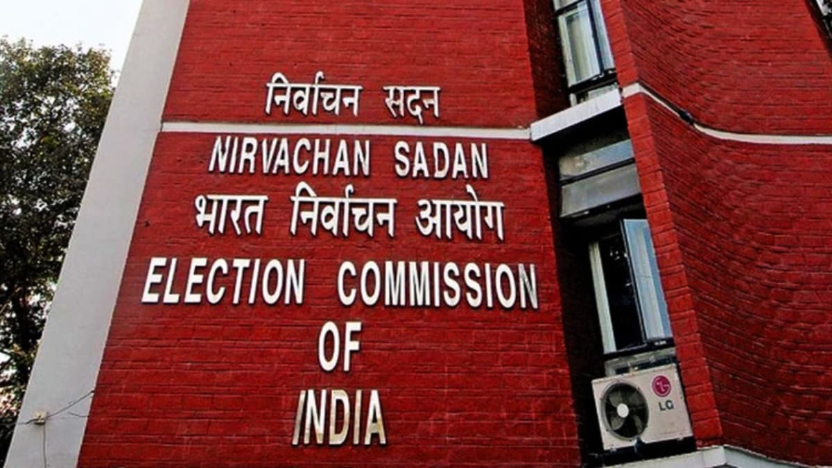 13 सीटों पर होने वाले उपचुनाव में NDA vs INDIA में कड़ी टक्कर, कहां किसका पलड़ा भारी?