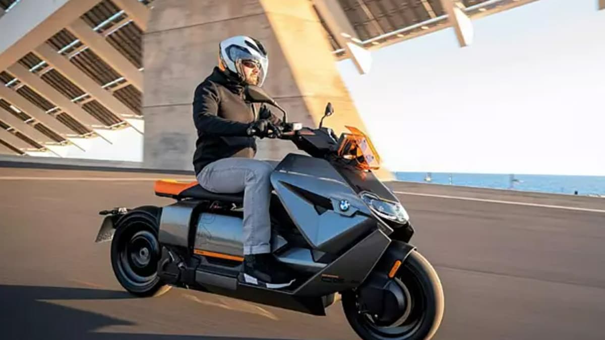 BMW CE 04: हुंडई क्रेटा की कीमत में इलेक्ट्रिक स्कूटर, 24 जुलाई को होगा लॉन्च, बुकिंग्स शुरू