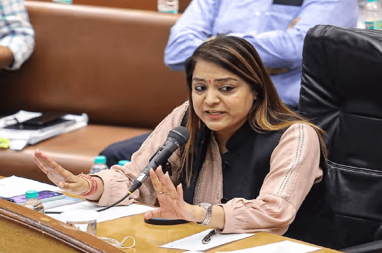 मेयर ने बनाई हाई लेवल कमेटी, आज शाम शुरू हो सकता है सख्त एक्शन; 3 स्टूडेंट्स की मौत के बाद जागी दिल्ली!
