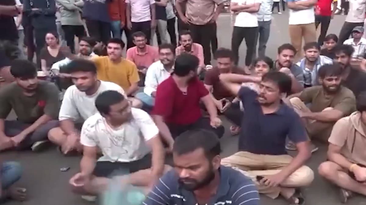 UPSC स्टूडेंट्स के विरोध की एक वजह और, दिल्ली में कोचिंग लेने वालों को लूटते हैं मकान मालिक?