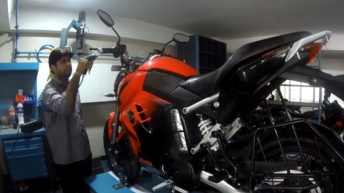 बारिश के बाद इलेक्ट्रिक बाइक में जरूर करें ये काम! बैटरी से लेकर परफॉरमेंस होगी दुरुस्त