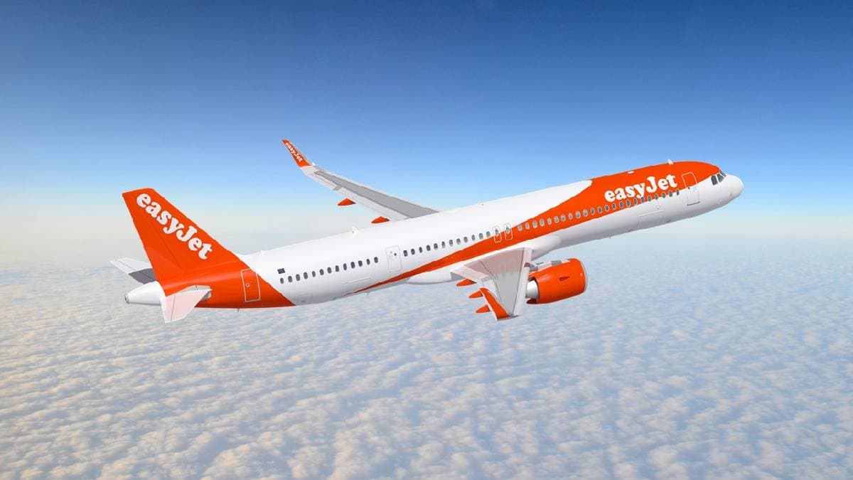 Easy Jet Plane Emergency Landing