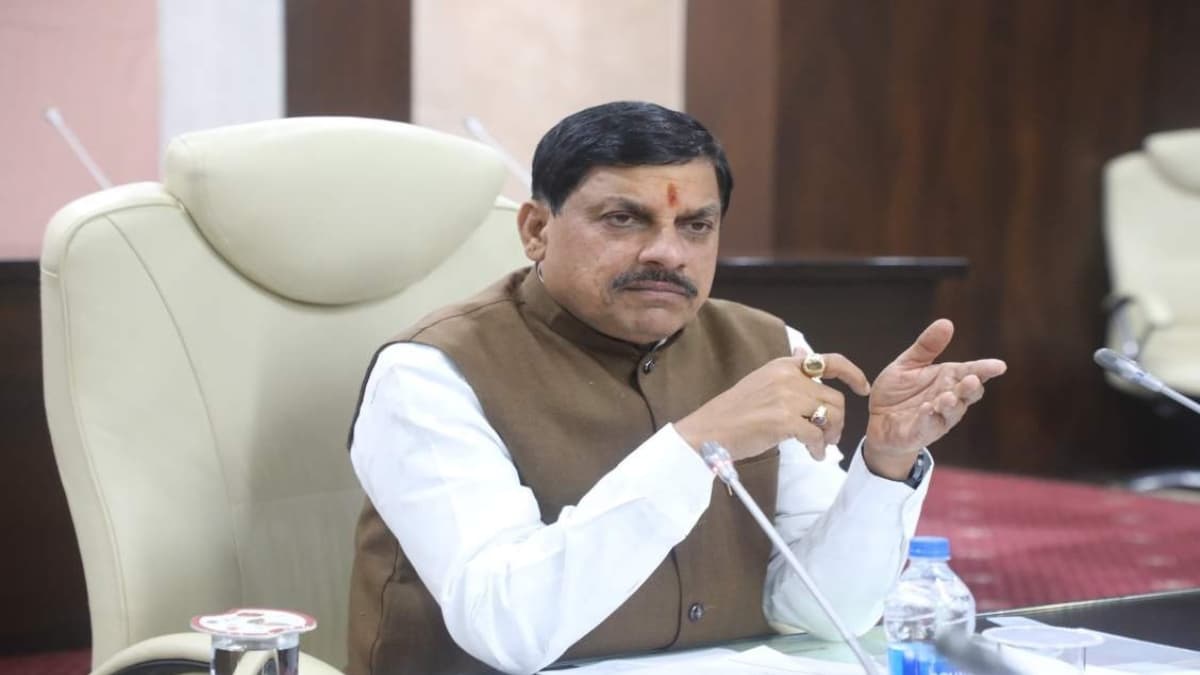 CM मोहन यादव की बड़ी घोषणा- शहीद के परिवार को मिलने वाली राशि माता पिता और पत्नी में बराबर बंटेगी