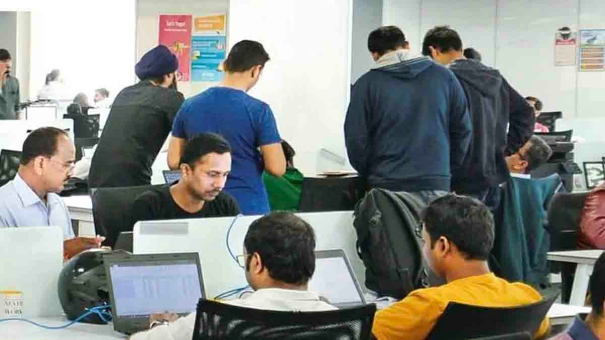 Productivity Tips: ऑफिस में बन जाएंगे सुपरस्टार! इन 10 टिप्स से बढ़ाएं प्रोडक्टिविटी