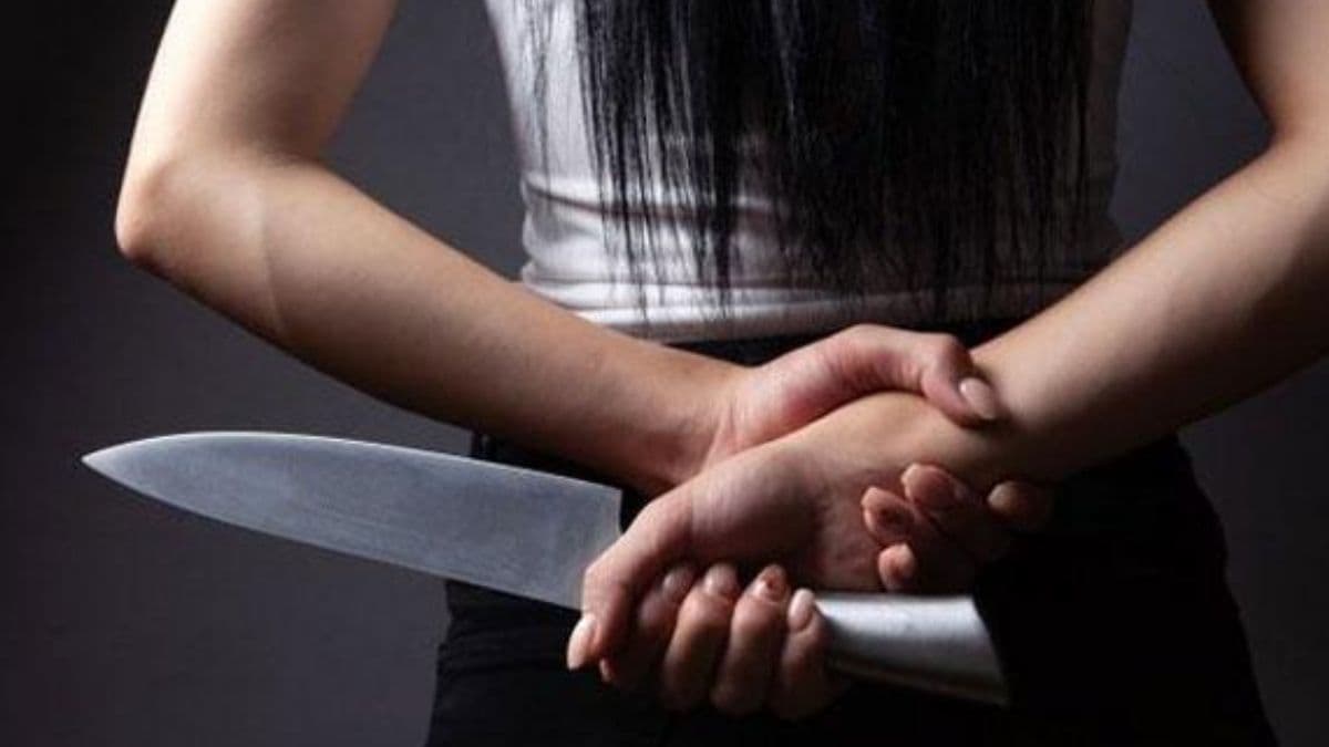 Wife cut husband Private part