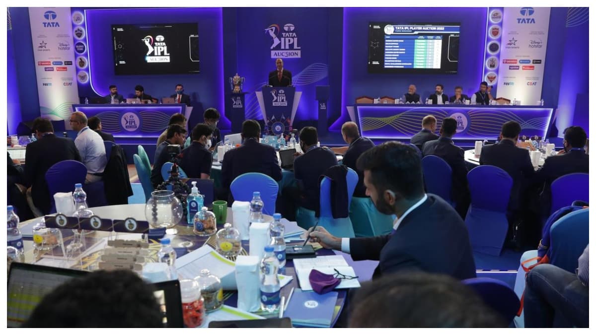 IPL 2025: स्टार्क से भी ज्यादा महंगा बिक सकता है ये गेंदबाज, मेजर लीग क्रिकेट में हासिल किए सबसे ज्यादा विकेट