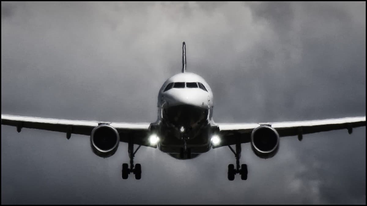 एक और एयरलाइन पर मंडराया खतरा! DGCA ने इस कंपनी को सर्विलांस पर रखा; क्या होगा अंजाम?