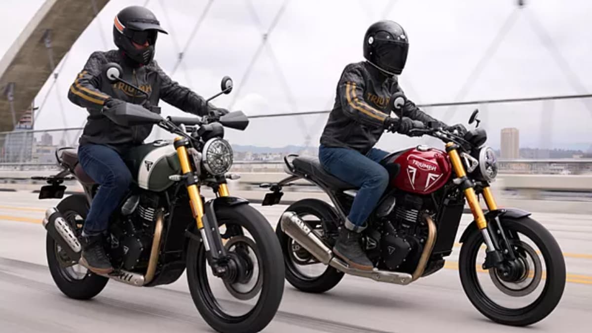 BAJAJ TRYUMP