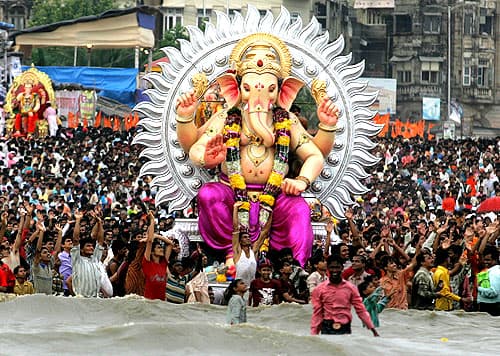 गणेश चतुर्थी से पहले गड्ढा मुक्त हों गोवा की सड़कें! नहीं तो इन पर गिरेगी गाज, CM का बड़ा ऐलान