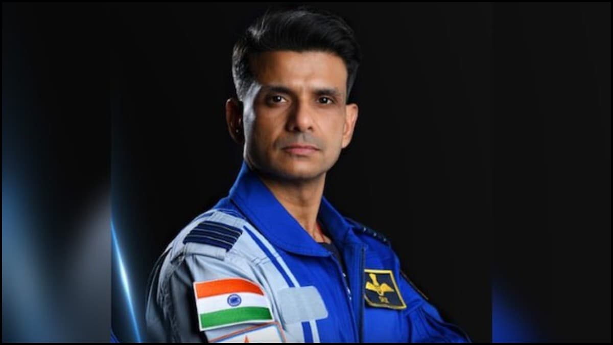 स्पेस मिशन के लिए तैयार हैं ग्रुप कैप्टन शुभांशु शुक्ला, जानिए उनके बारे में 5 Facts