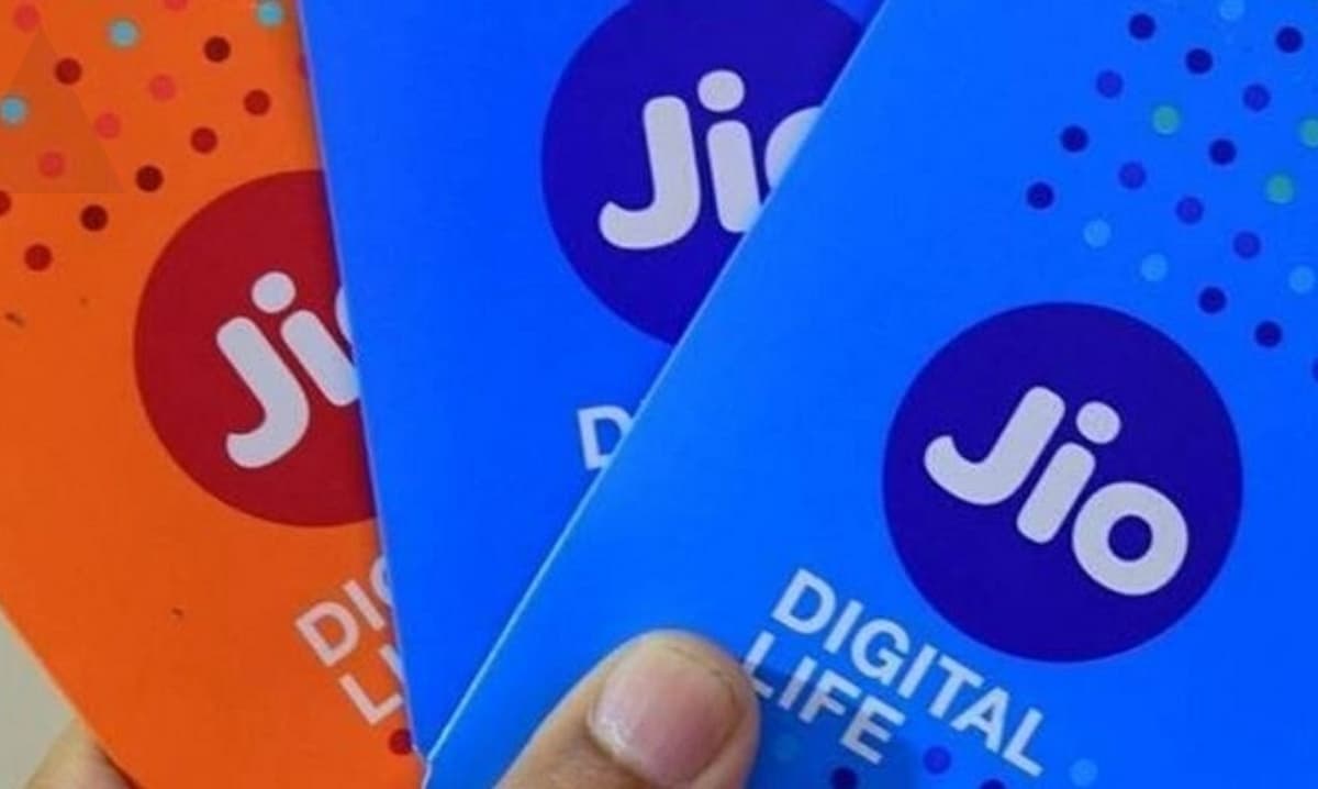 Jio ने लाखों यूजर्स को दिया बड़ा तोहफा! घर बैठे मिलेगा VIP फोन नंबर; जानें प्रोसेस