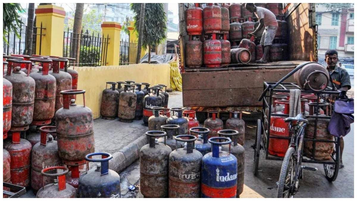 LPG Cylinder हुआ महंगा! जानें दिल्ली से लेकर मुंबई तक सिलेंडर का दाम