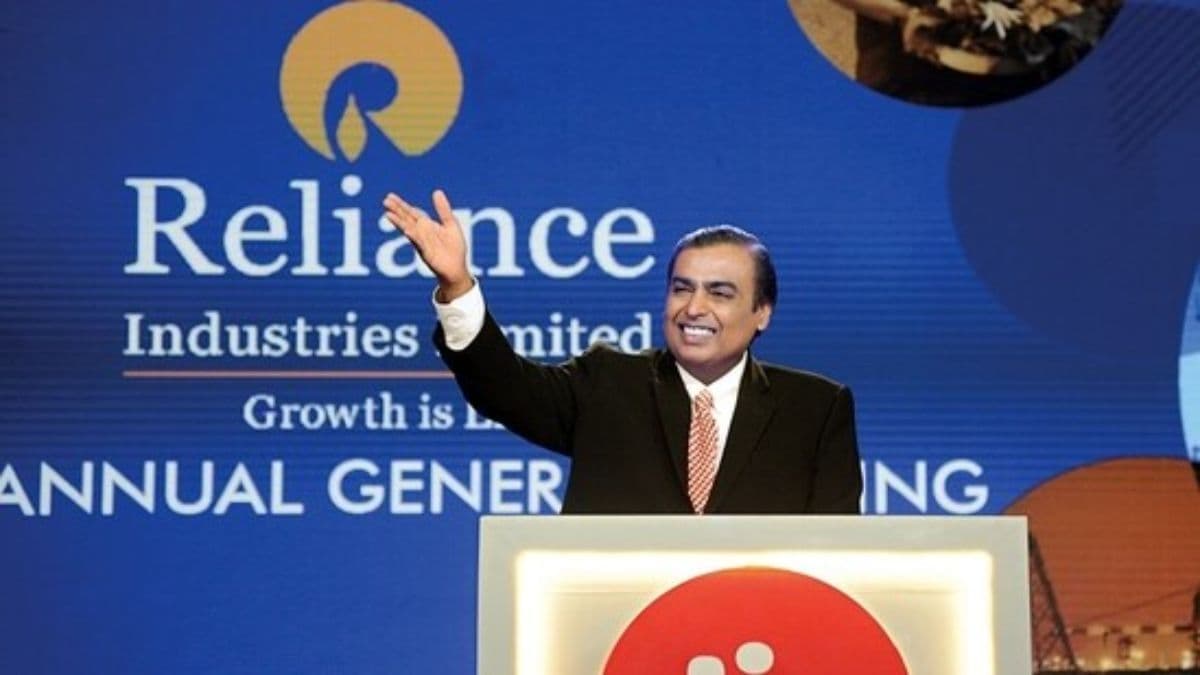 Reliance AGM 2024: मुकेश अंबानी ने की कई बड़ी घोषणाएं, AI के साथ खोला ऑफर्स का पिटारा