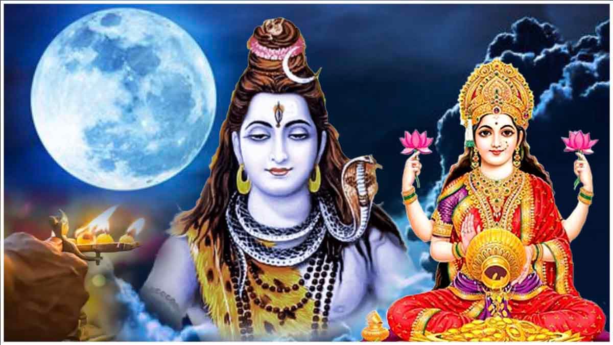 सावन पूर्णिमा की पवित्र रात जरूर करें ये 5 उपाय, धन का ढेर लगा देंगी मां लक्ष्मी