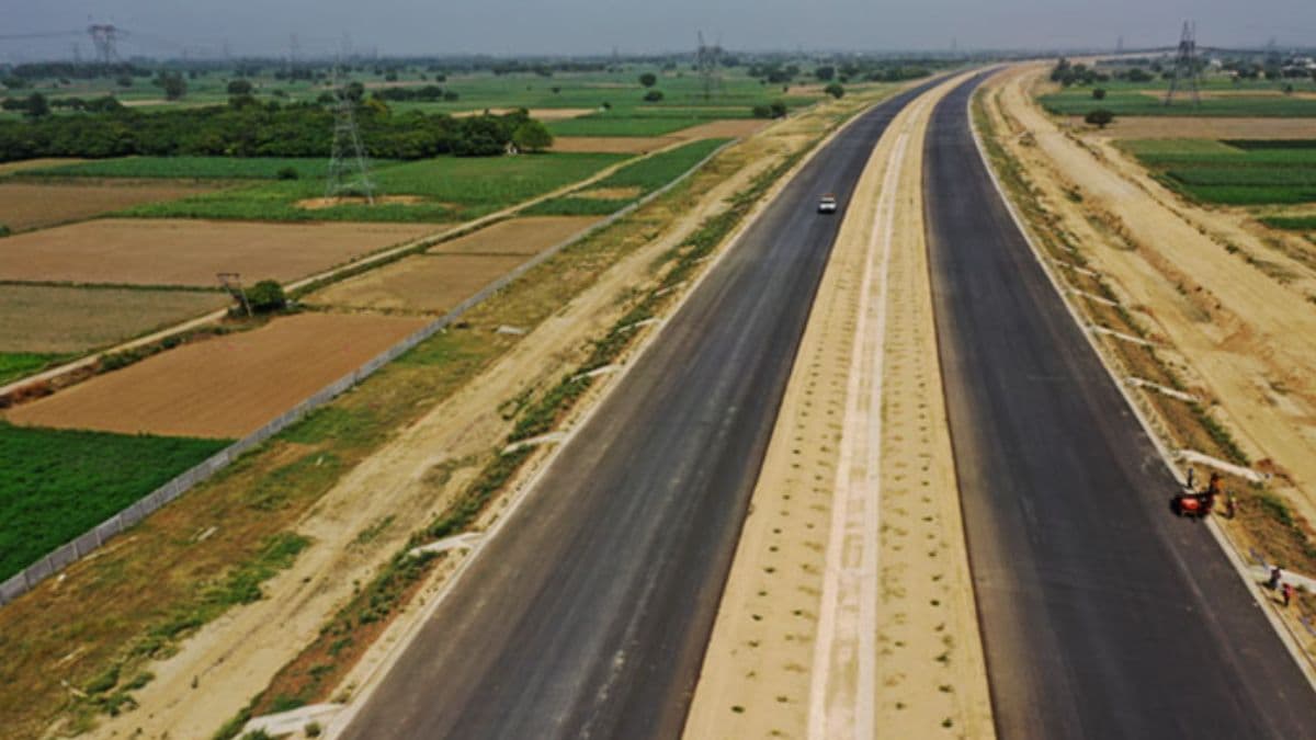Ganga Express Way का कितना काम बाकी? जिससे यूपी के 12 जिलों का सफर होगा आसान
