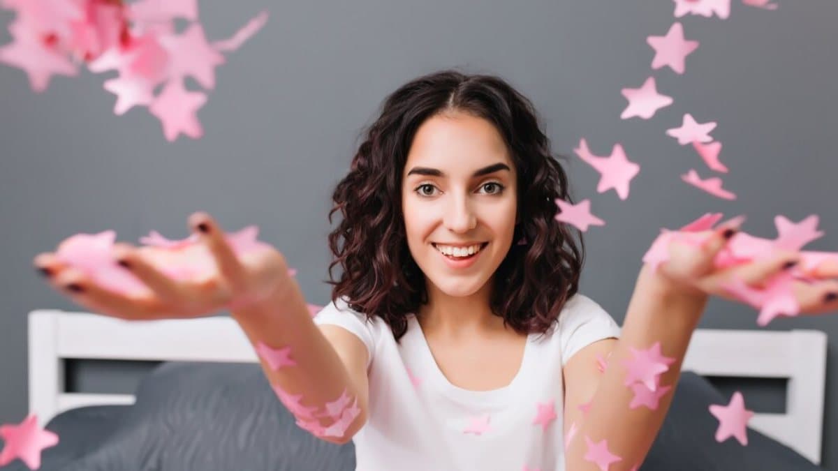 Happy Hormones: शरीर में हैप्पी हार्मोन होना क्यों जरूरी, इन तरीकों से बढ़ाएं लेवल