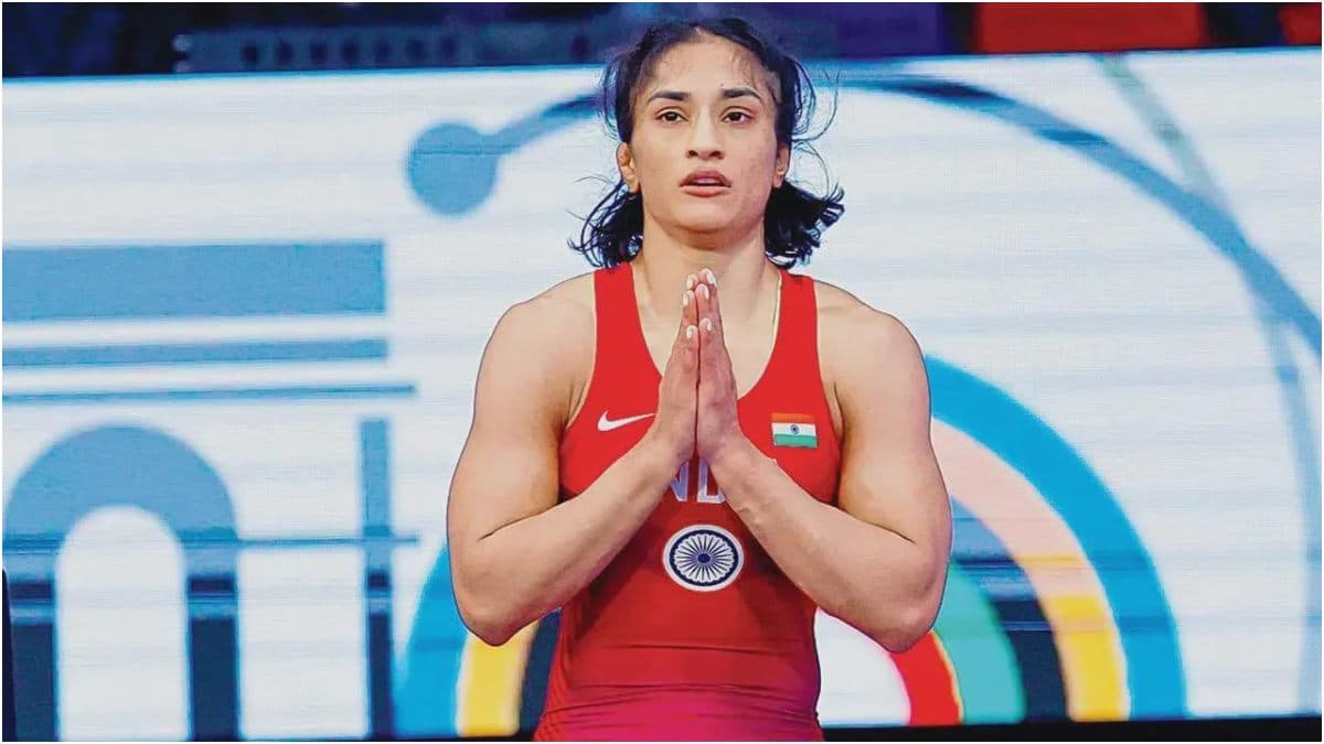 विनेश फोगाट की अपील खारिज होने से लगा बड़ा झटका, IOA का बयान आया सामने, क्या बरकरार रहेगी पदक की उम्मीद?