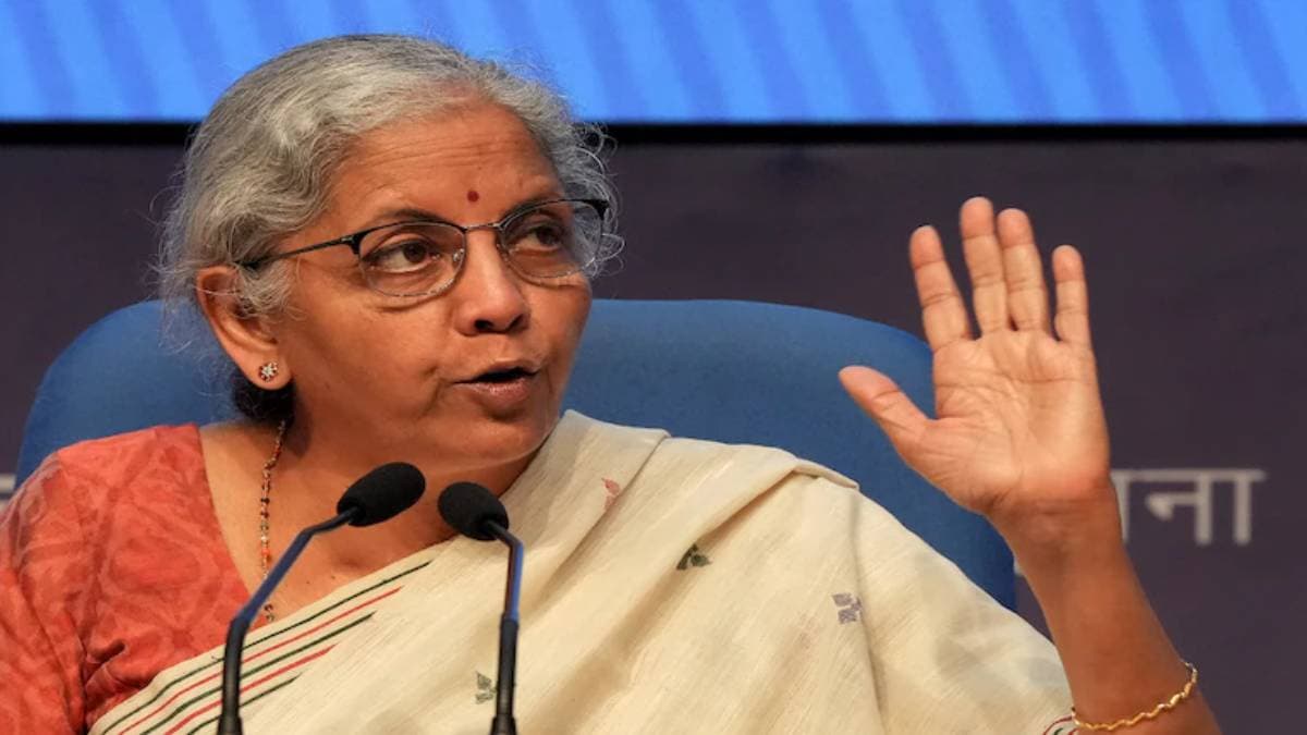 Stock Market: वित्त मंत्री ने बढ़ाया निवेशकों का विश्वास, FIIs की बिकवाली का बता दिया सच
