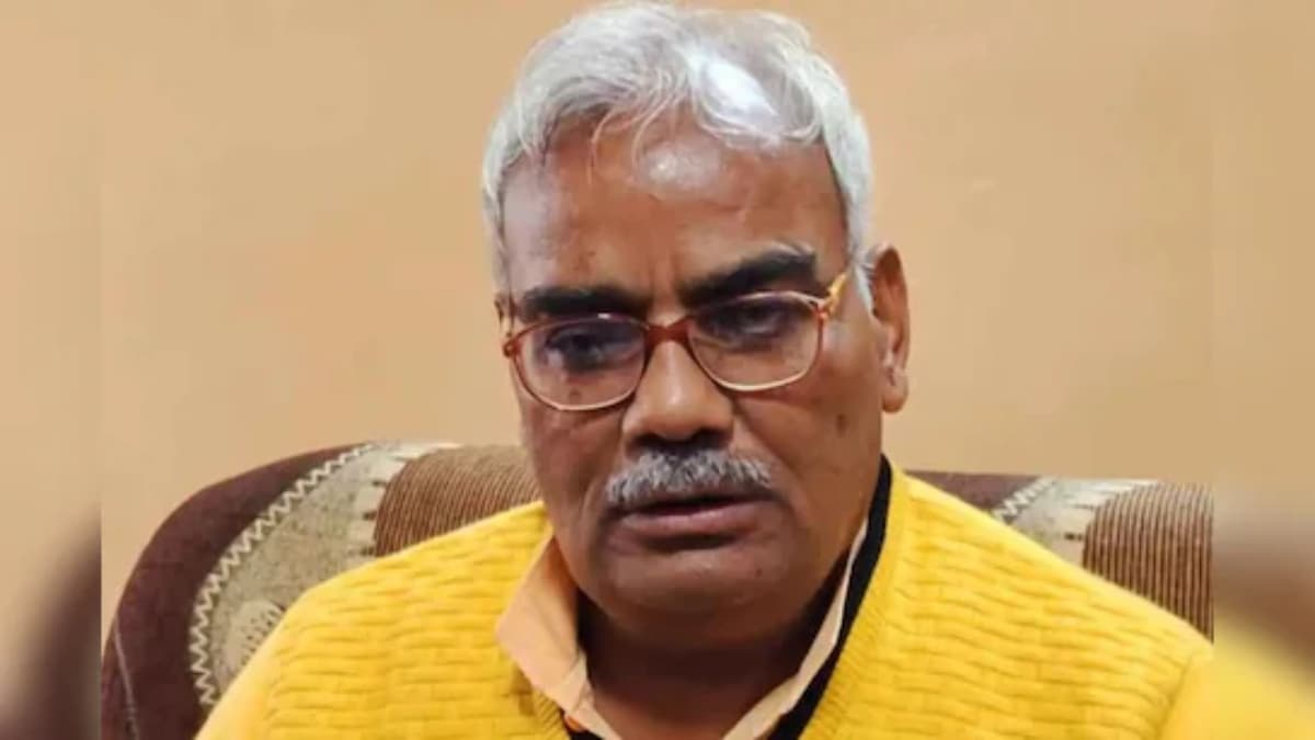 ‘किसी किताब ने अकबर को महान बताया तो जला देंगे’, BJP के शिक्षा मंत्री की फिसली जुबान