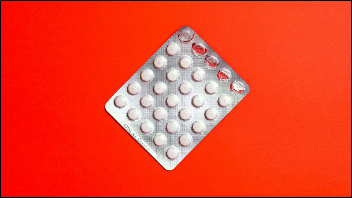 बुखार में Paracetamol खाने से लग रहा है डर, कैसे पाएं आराम? एक्सपर्ट्स से जानें सेफ ऑप्शन