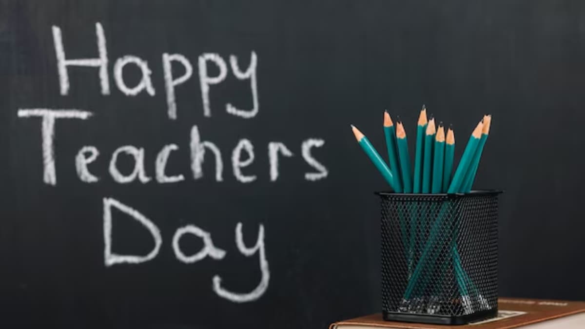 Happy Teachers Day Wishes 2024: अपने टीचर्स को ऐसे दें शिक्षक दिवस की शुभकामनाएं, ये हैं 5 खास मैसेज