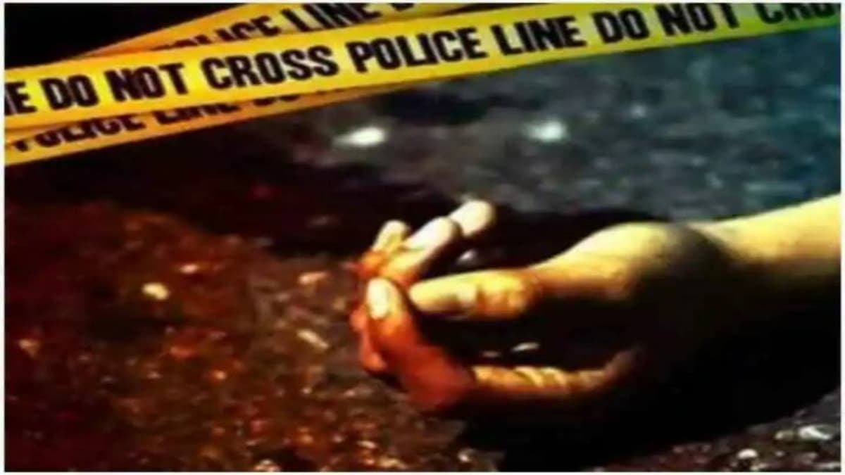 दिल्लीः कार में युवक ने चाकू घोंपकर की पत्नी की हत्या, साथ रहने को लेकर हुआ विवाद