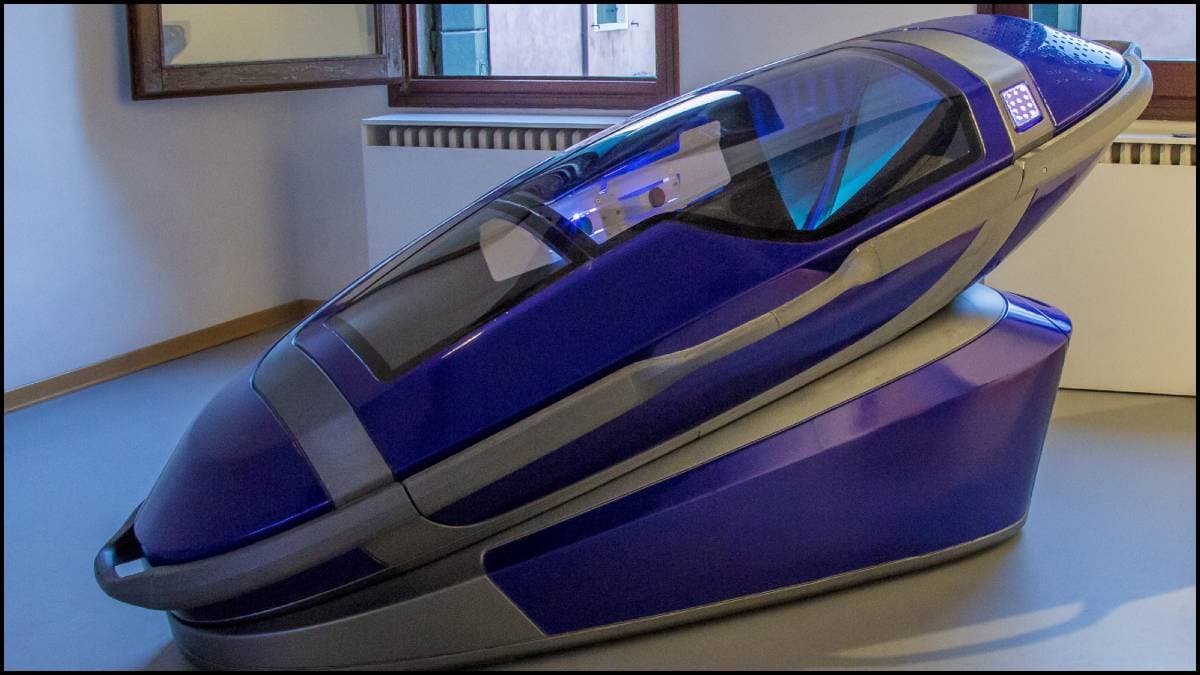 चैन से मौत की नींद सुलाता है Suicide Capsule! अंदर सुनाई देता है 8 शब्दों का ये आखिरी मैसेज