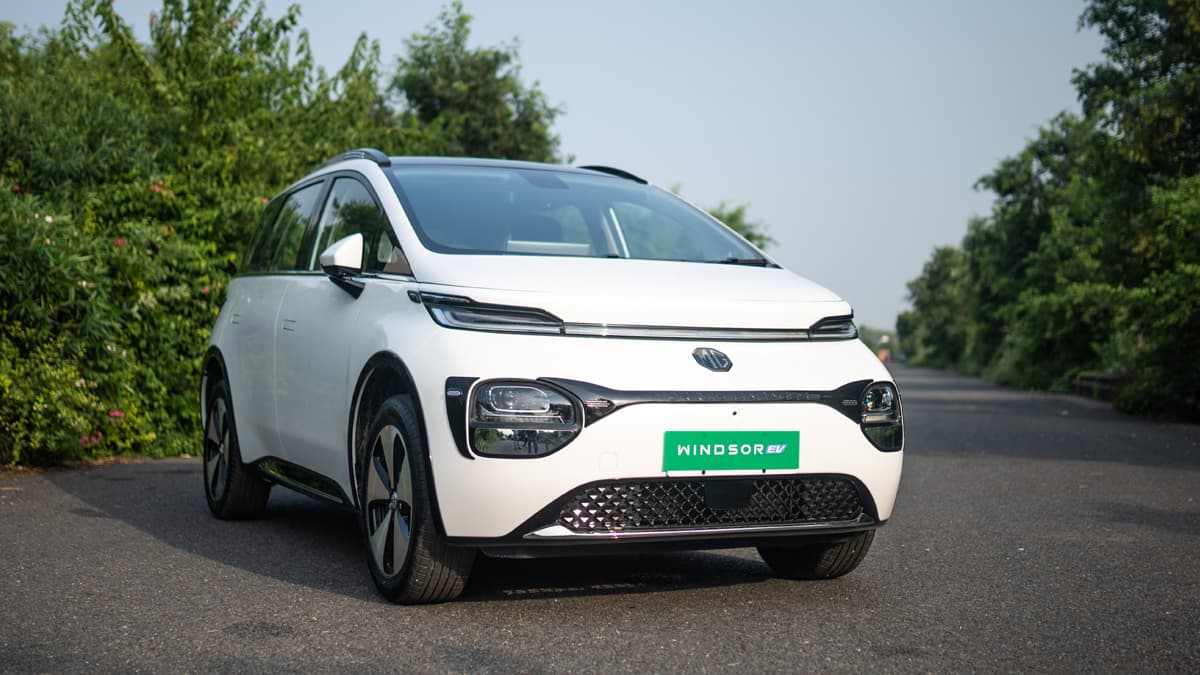 MG Windsor EV में वाकई मिलेगा बिजनेस क्लास वाला मजा? खरीदने से पहले जानें