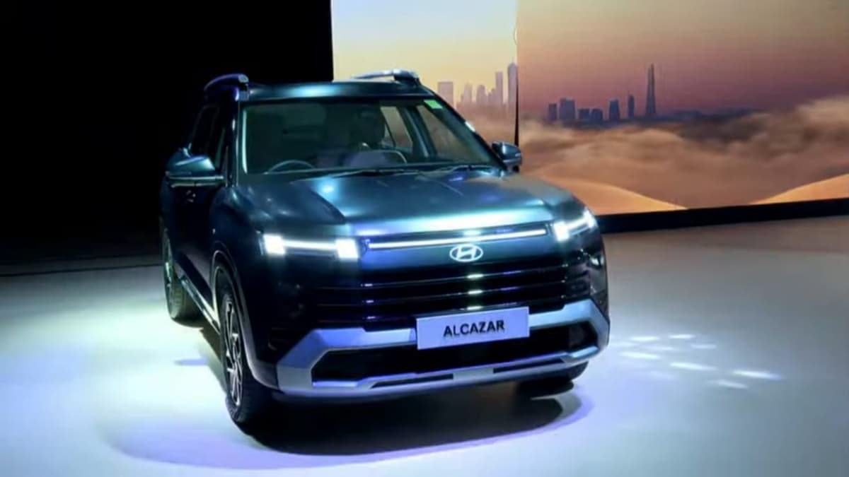 Hyundai ALCAZAR : 20km की माइलेज, 70 से ज्यादा सेफ्टी फीचर्स, भारत में लॉन्च हुई ये 7 सीटर कार