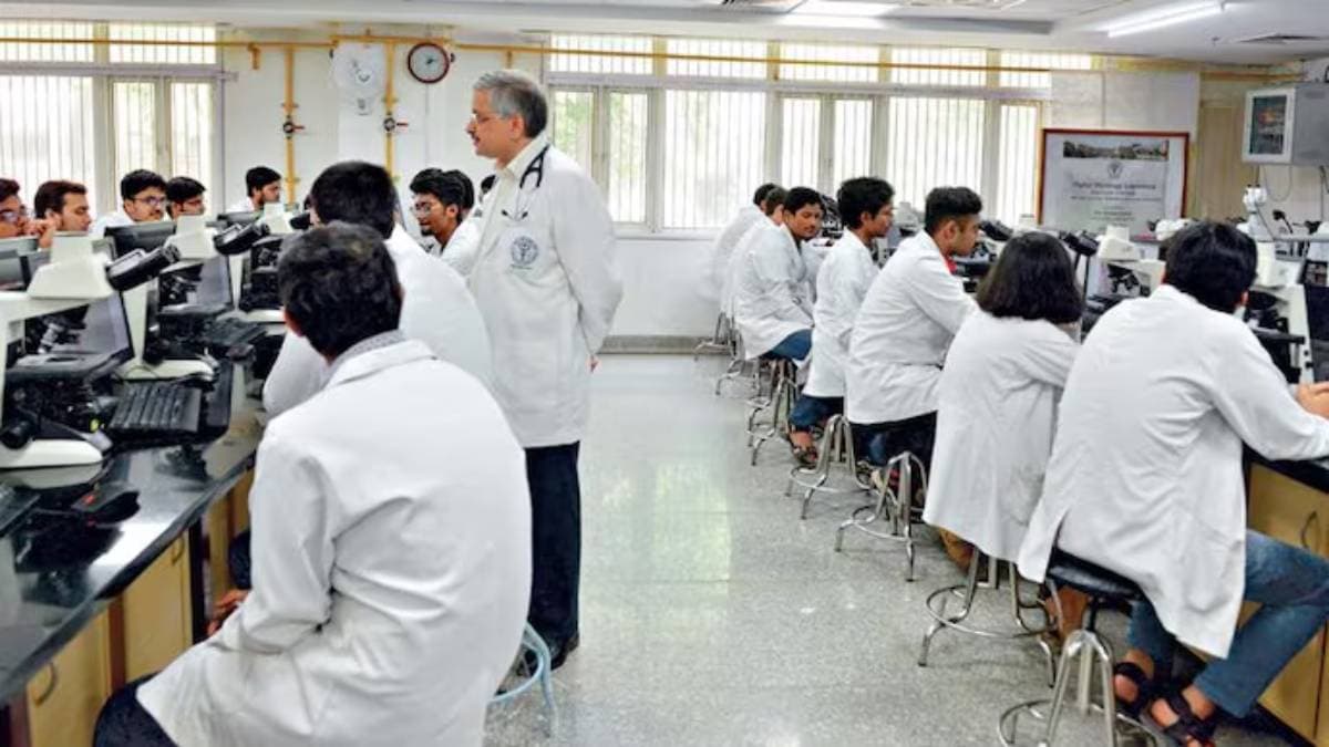 सेक्स, वर्जिनिटी समेत इन टॉपिक्स को क्राइम के रूप में पढ़ेंगे छात्र, मेडिकल कोर्स में किया गया बदलाव