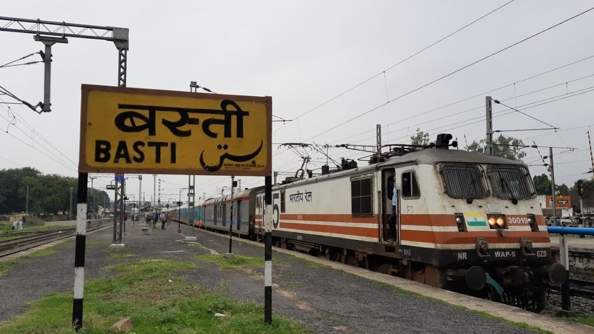42 घंटे की यात्रा तीन साल में भी नहीं हुई पूरी! ये है भारतीय रेलवे की सबसे लेट ट्रेन