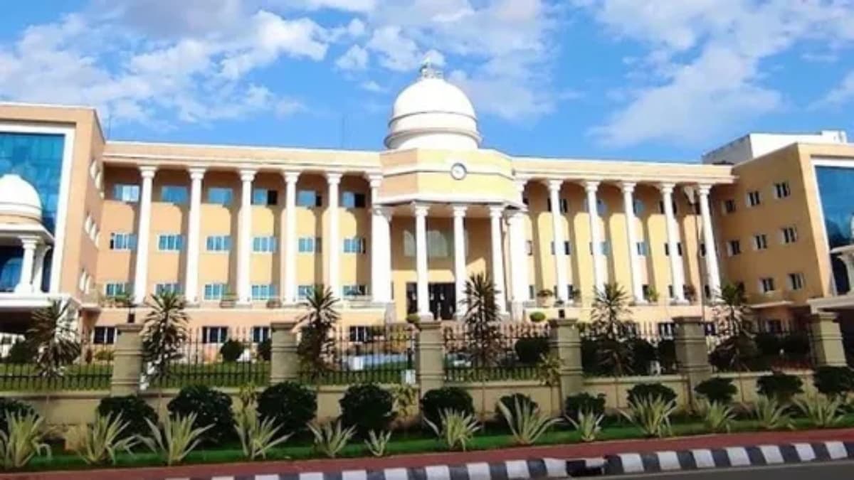 थप्पड़े मारे और यौन उत्पीड़न किया...मेजर और उसकी मंगेतर से थाने में मारपीट, पुलिस वालों पर गंभीर आरोप