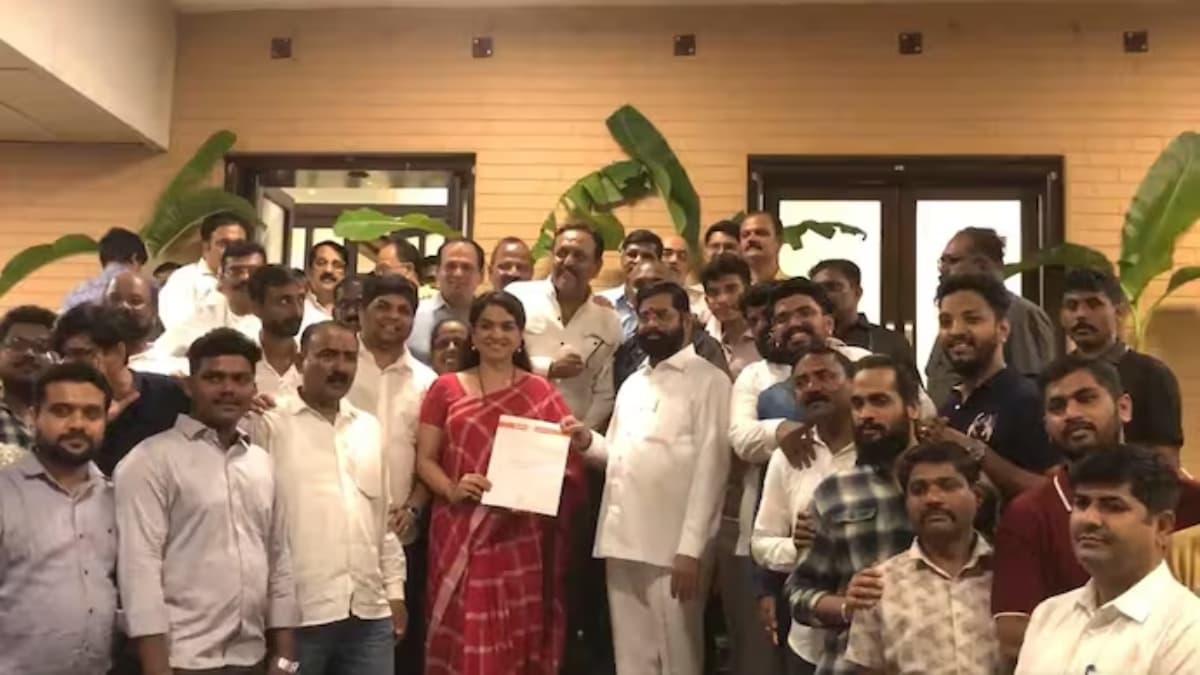 Maharashtra Chunav 2024: BJP की शाइना एनसी शिवसेना में शामिल, मुंबादेवी सीट से लड़ेंगी चुनाव