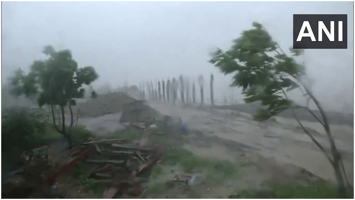 Dana Cyclone: डिजास्टर रेस्पांस मशीनरी क्या? मिलिट्री जैसी ट्रेनिंग, आपदा में करते हैं ये काम