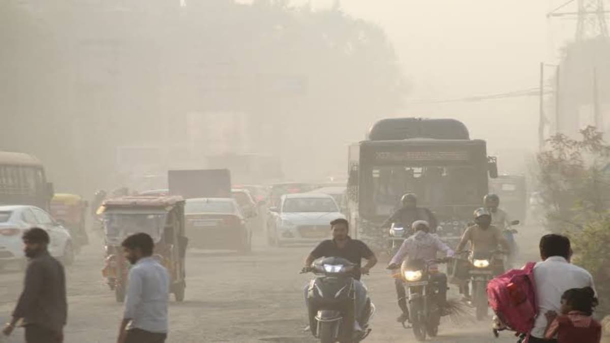 दिवाली से पहले हवा और जहरीली, जानें कब बदलेगा मौसम? बारिश के कब तक आसार