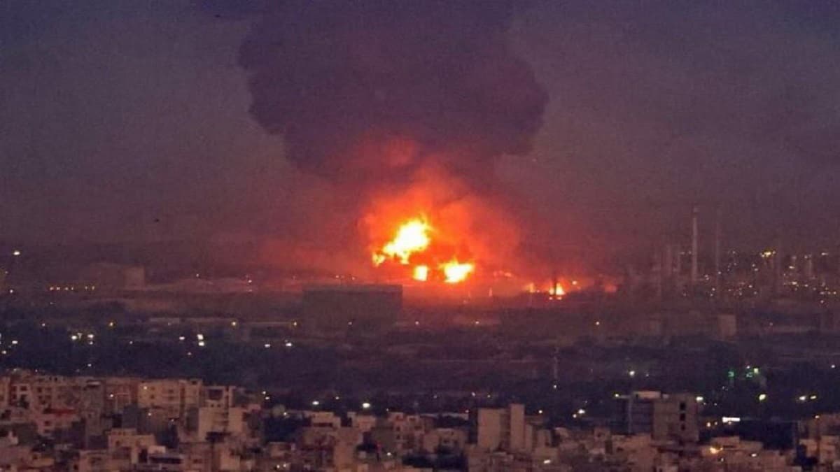 Israel में भीषण तबाही; दुश्मनों के 2 दिन में 9 हमले, मिलिट्री बेस पर भी बमबारी, देखें स्पेशल रिपोर्ट